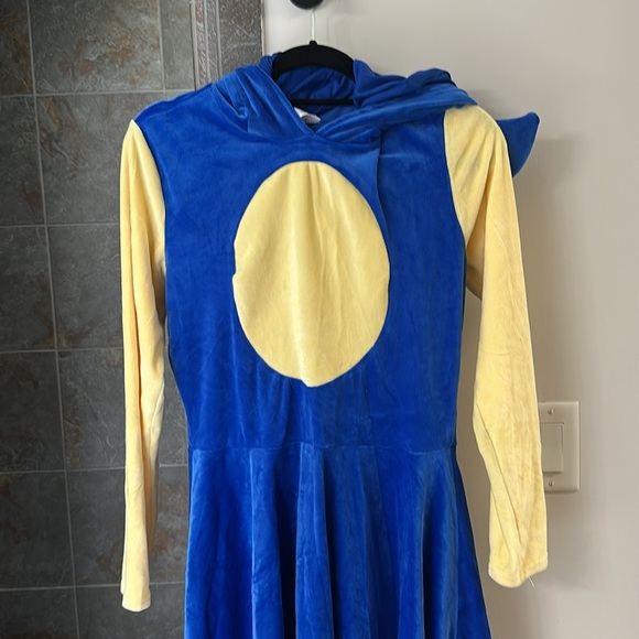 Sonic the Hedgehog dress - Picture 2 of 8